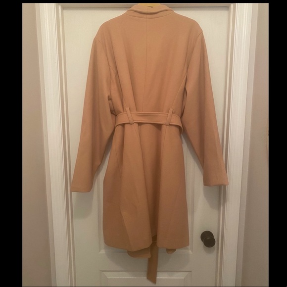 NWT Torrid Beige Brushed Asymmetrical A-Line Coat size 4 - Picture 9 of 11